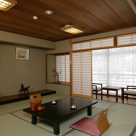 Отель Yamada Onsen Genenro Тояма Экстерьер фото